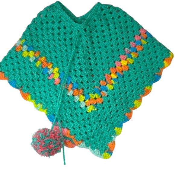 Poncho Handmade vibrant green crochet poncho adorned with pom-poms. - Picture 3 of 13